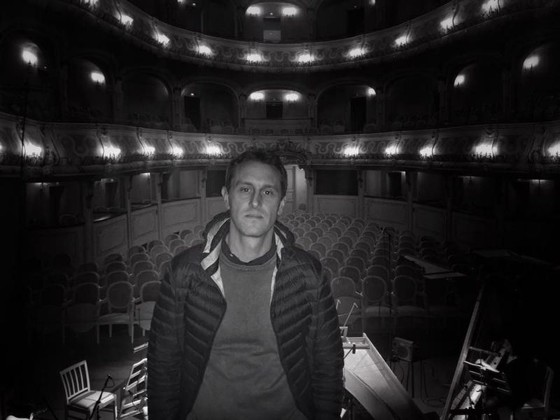 In teatro